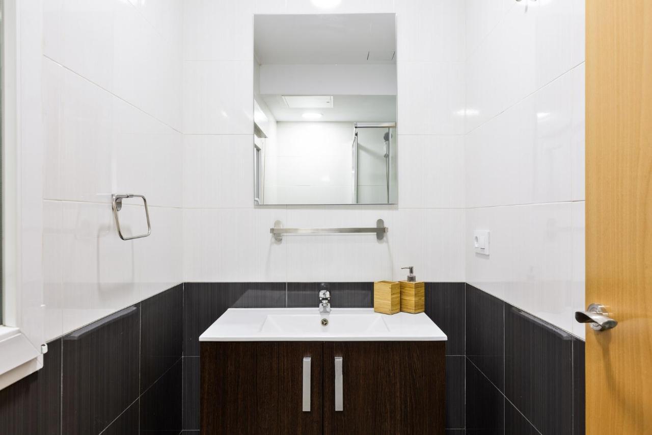 Santiago Apartments By Olala Homes L'Hospitalet de Llobregat Esterno foto